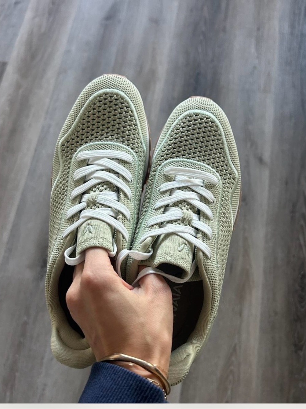 VIVAIA Women's Lightweight Knit Sneakers in Sage Green - Picture 2 of 4